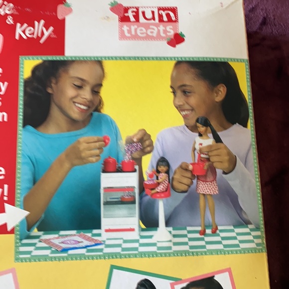 Barbie & Kelly Fun Treats 2001 - Picture 5 of 10